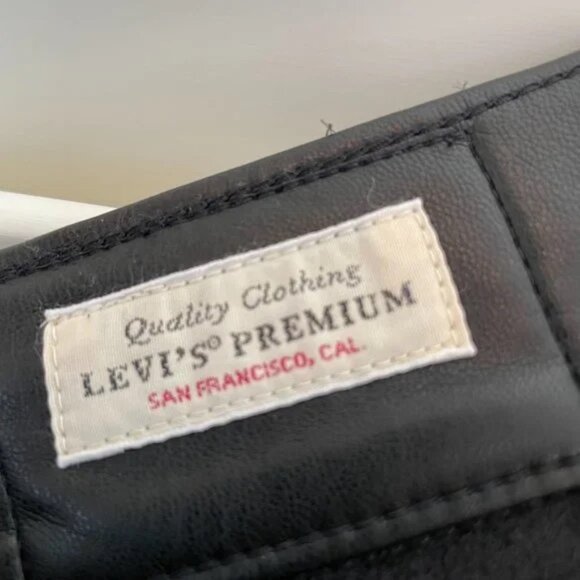 Levi's Ribcage Pleather Pants - Picture 7 of 8